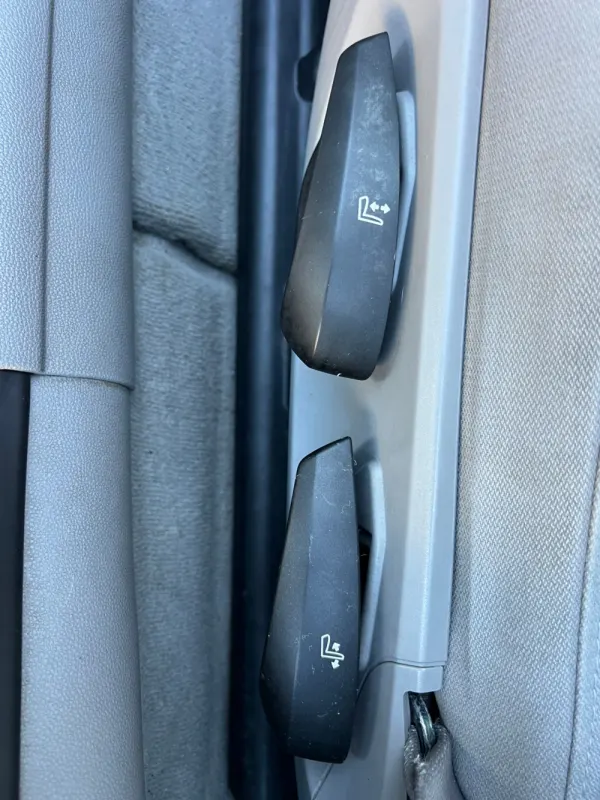 BMW 320 3 TOURING (E91) 15