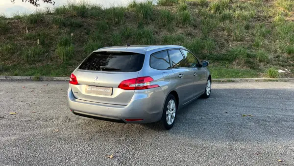 Peugeot 308 SW 1.5 BlueHDi 130 22