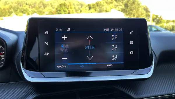 Peugeot 2008 BlueHDi 110 Active Pack 26