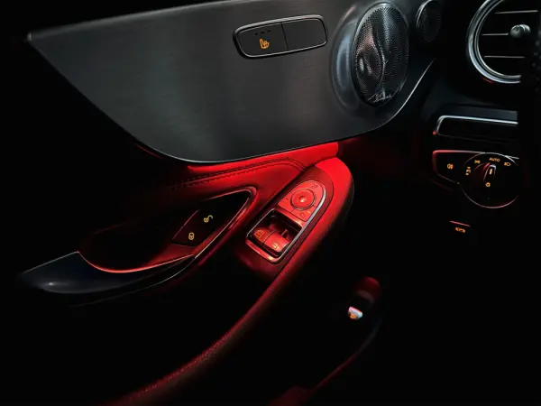 Mercedes-Benz C 200 d Coupé AMG Line Aut. 52