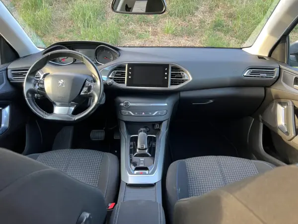 Peugeot 308 SW 1.5 BlueHDi 130 29