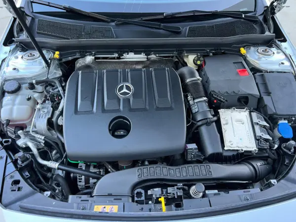 Mercedes-Benz A 180 Limousine d Business Solutions Aut. 71