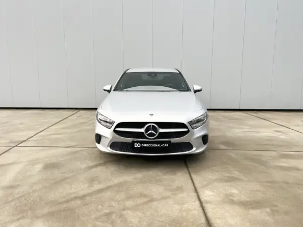 Mercedes-Benz A 180 Limousine d Business Solutions Aut. 4