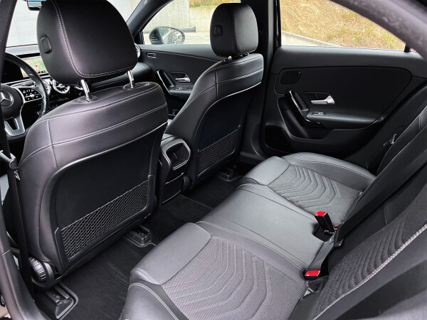 Mercedes-Benz A 180 A 180 d Progressive Aut. 45