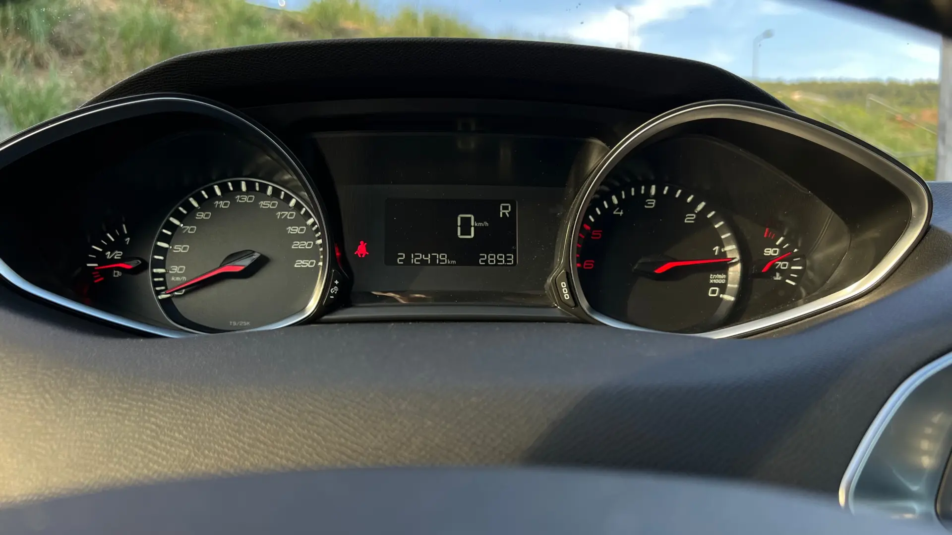 Peugeot 308 SW 1.5 BlueHDi 130 11