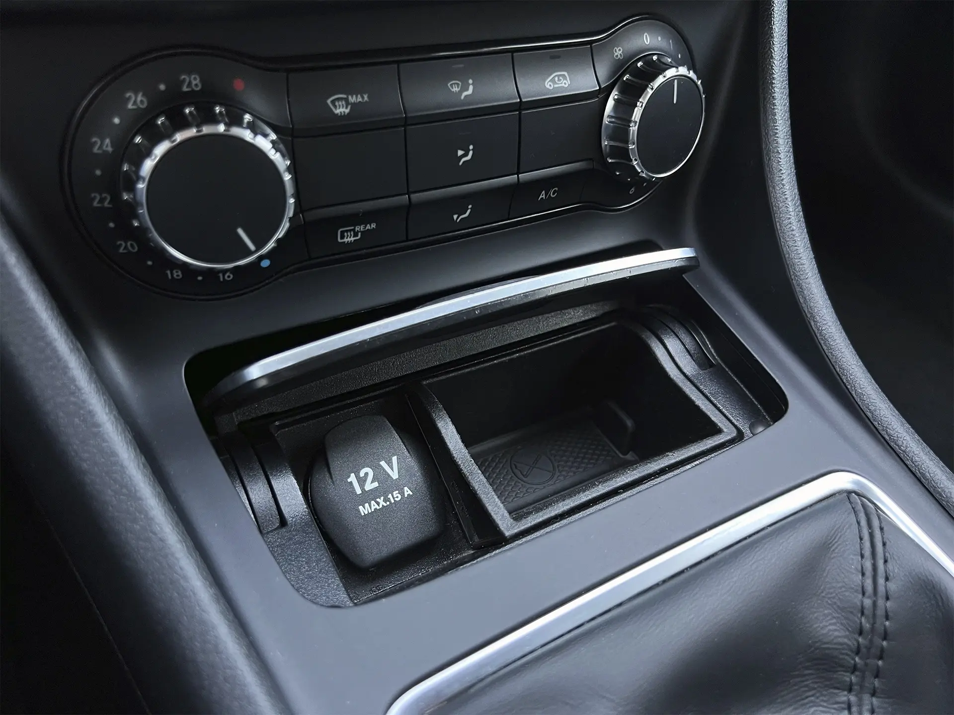 Mercedes-Benz CLA 180 d Urban 20