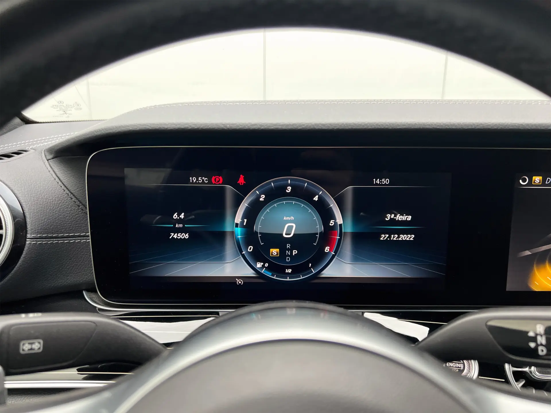 Mercedes-Benz E 220 d Cabrio 9G-Tronic AMG Line 34