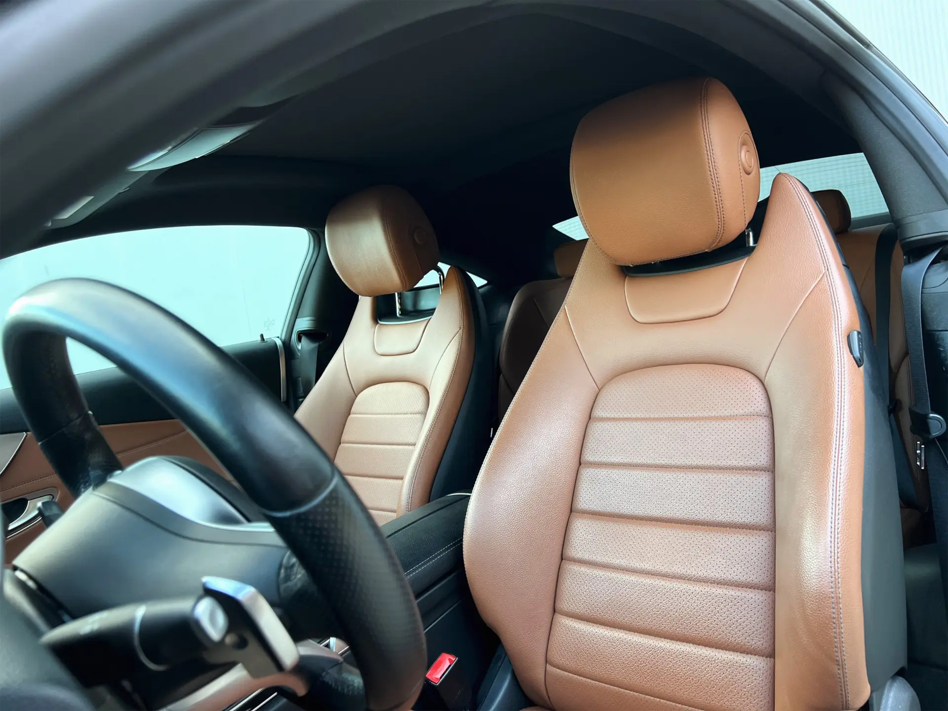 Mercedes-Benz C 200 d Coupé AMG Line Aut. 36