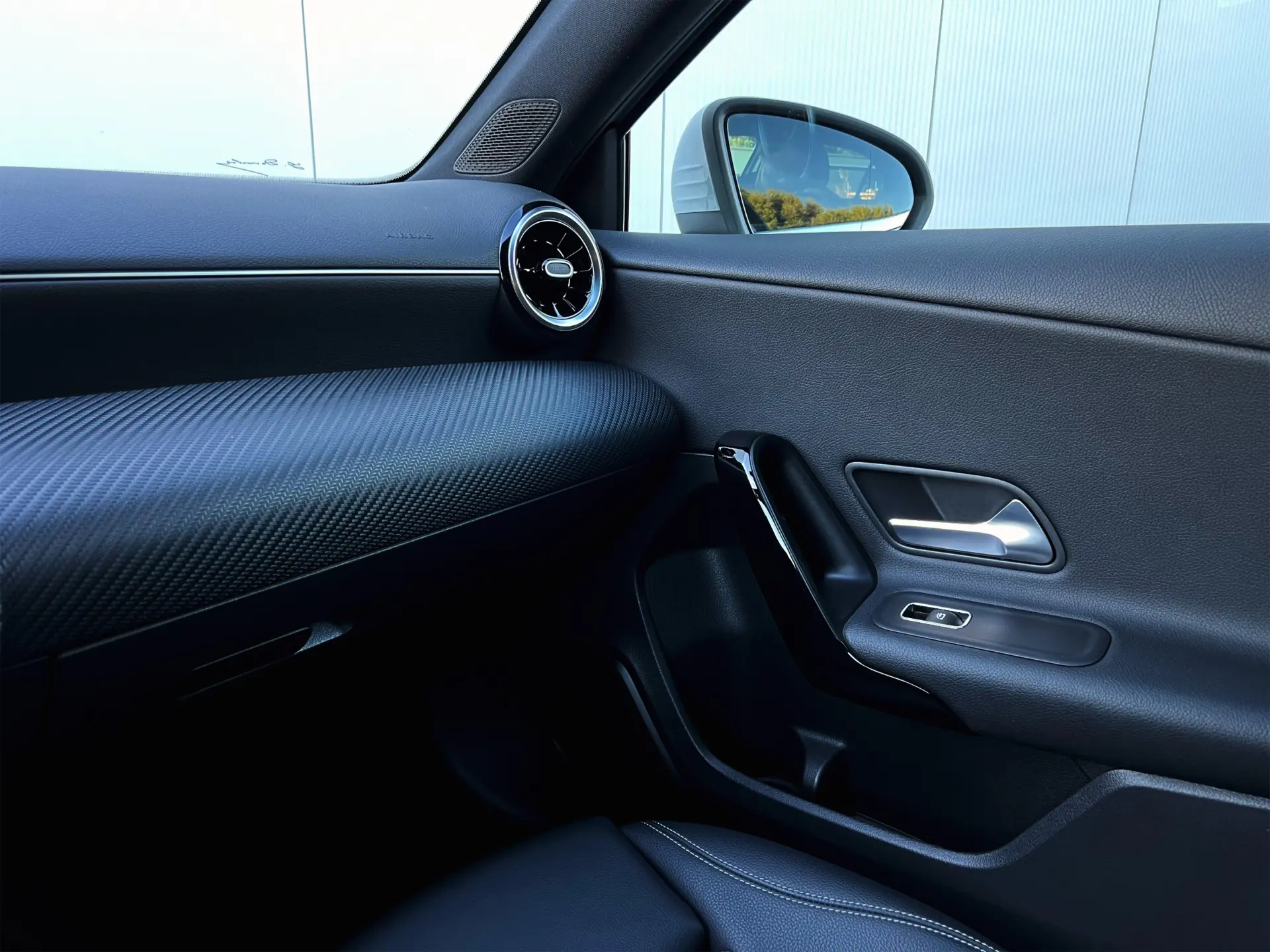 Mercedes-Benz A 180 Limousine d Business Solutions Aut. 29