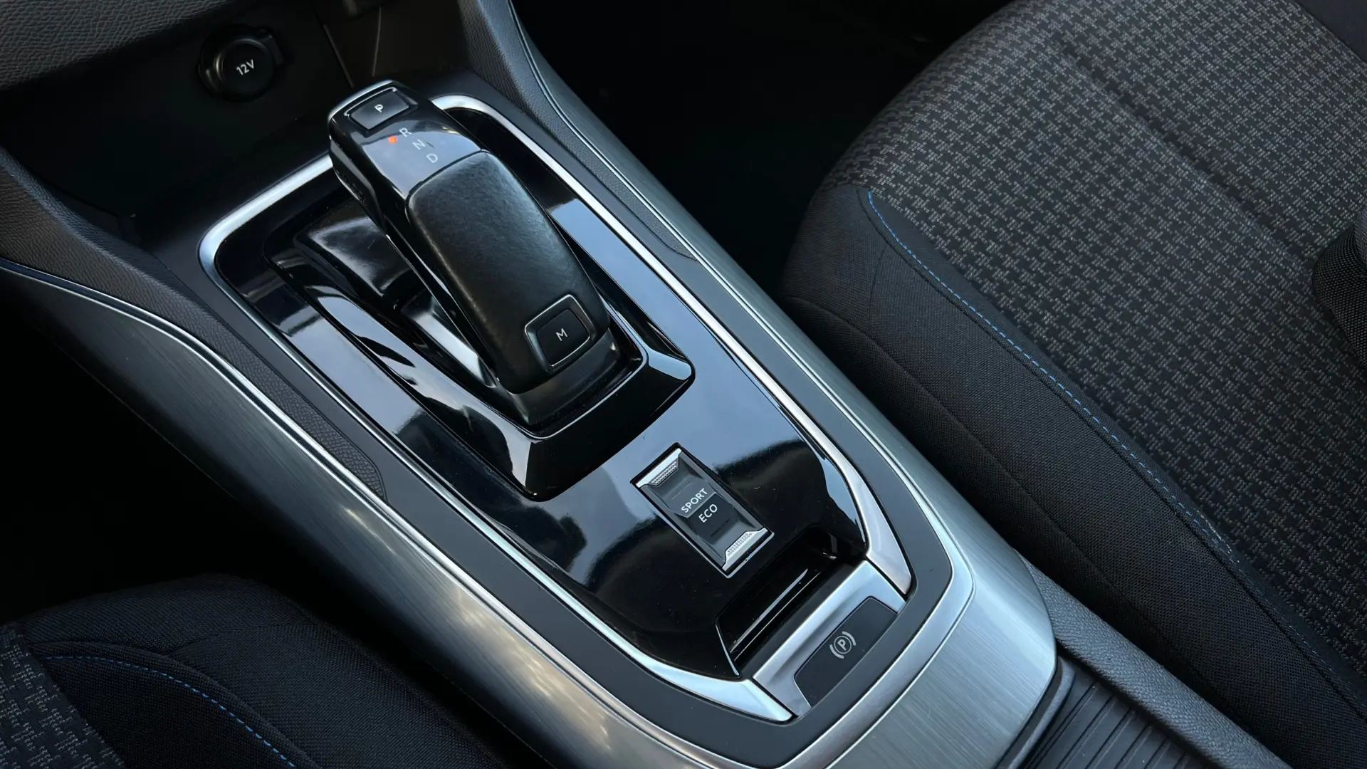 Peugeot 308 SW 1.5 BlueHDi 130 10