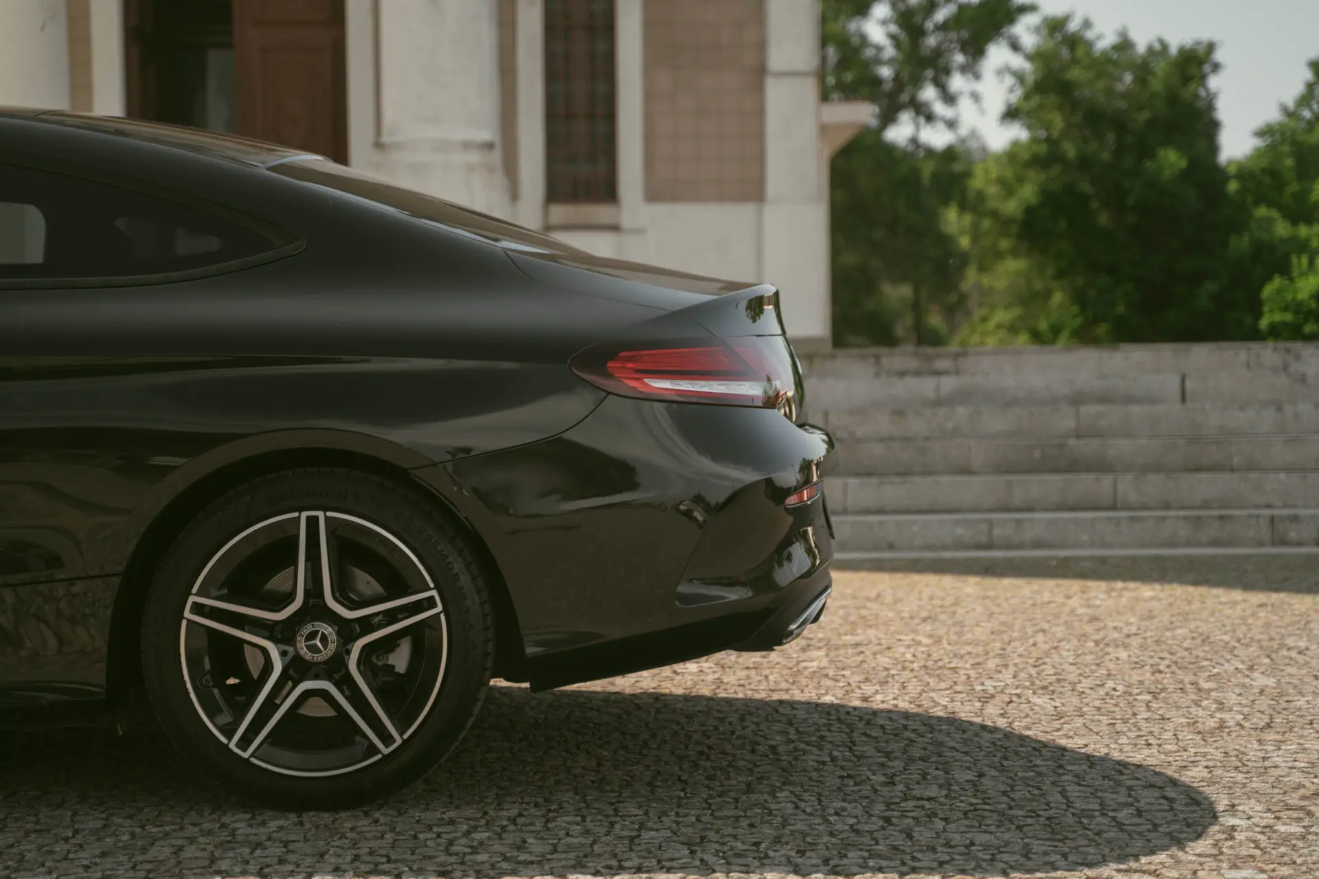 Mercedes-Benz C 200 d Coupé AMG Line Aut. 12