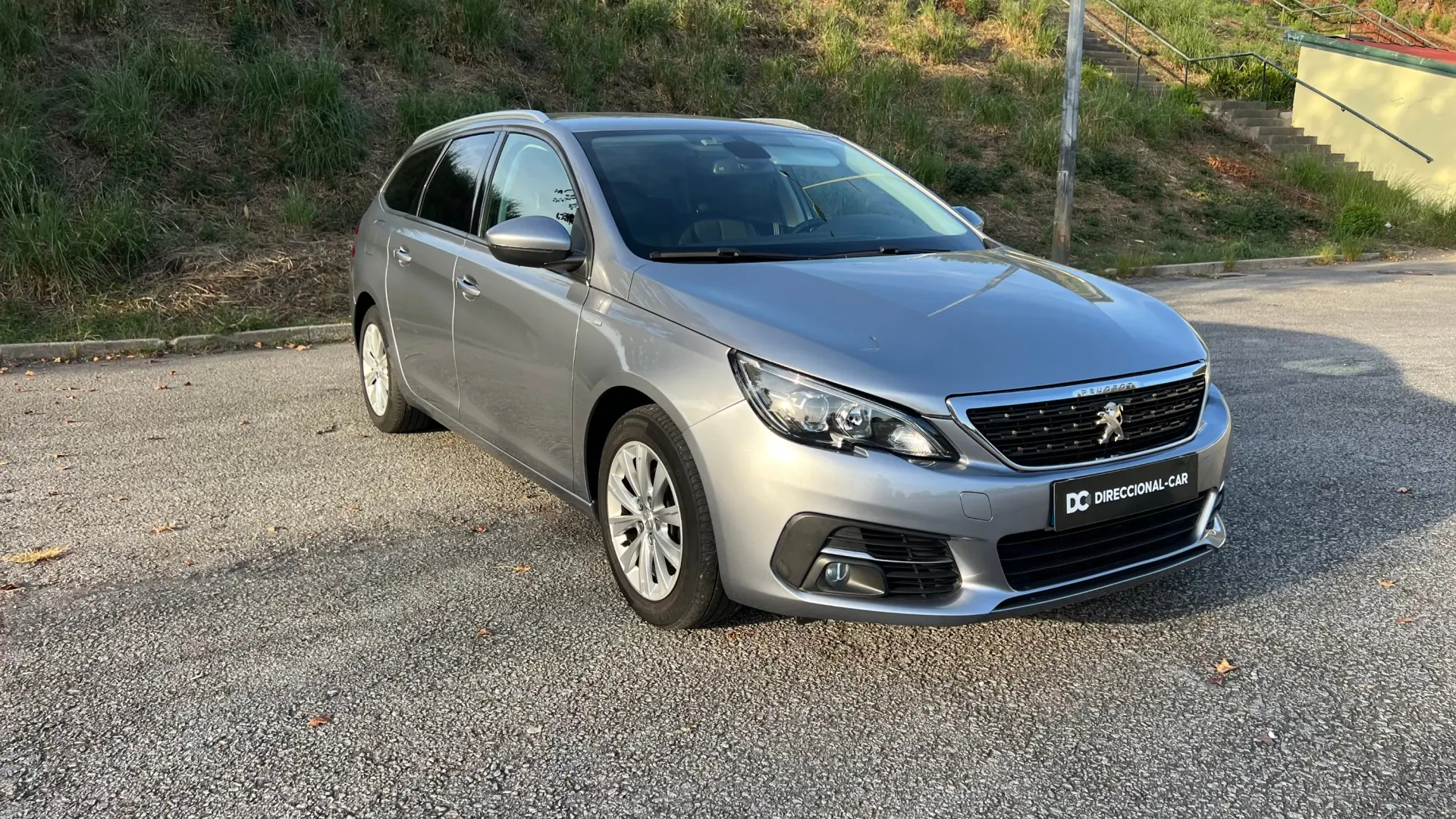 Peugeot 308 SW 1.5 BlueHDi 130 6