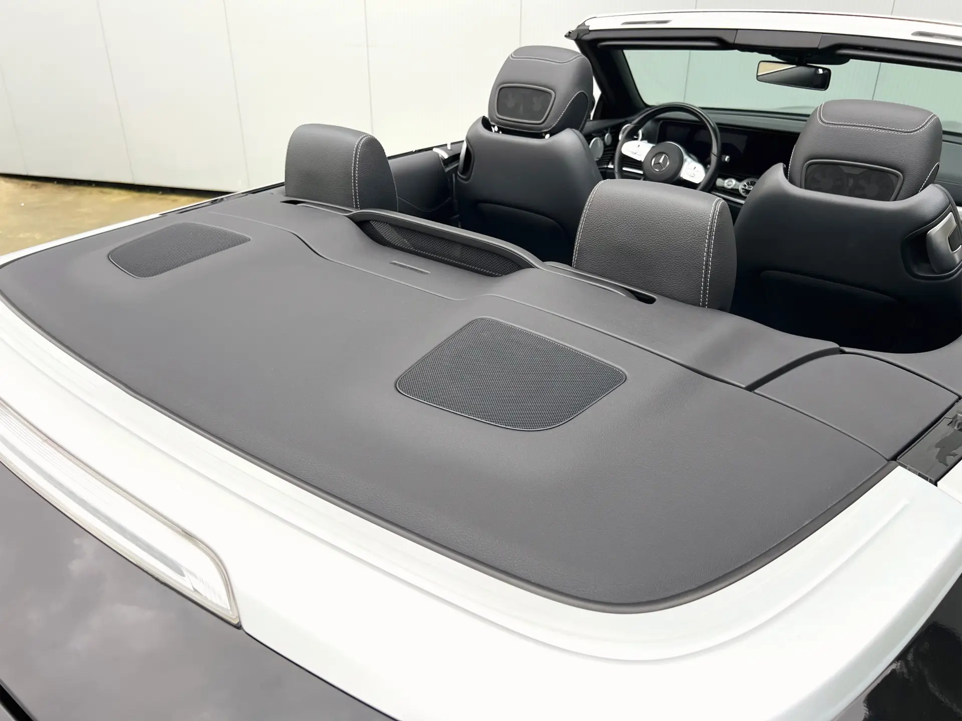 Mercedes-Benz E 220 d Cabrio 9G-Tronic AMG Line 11