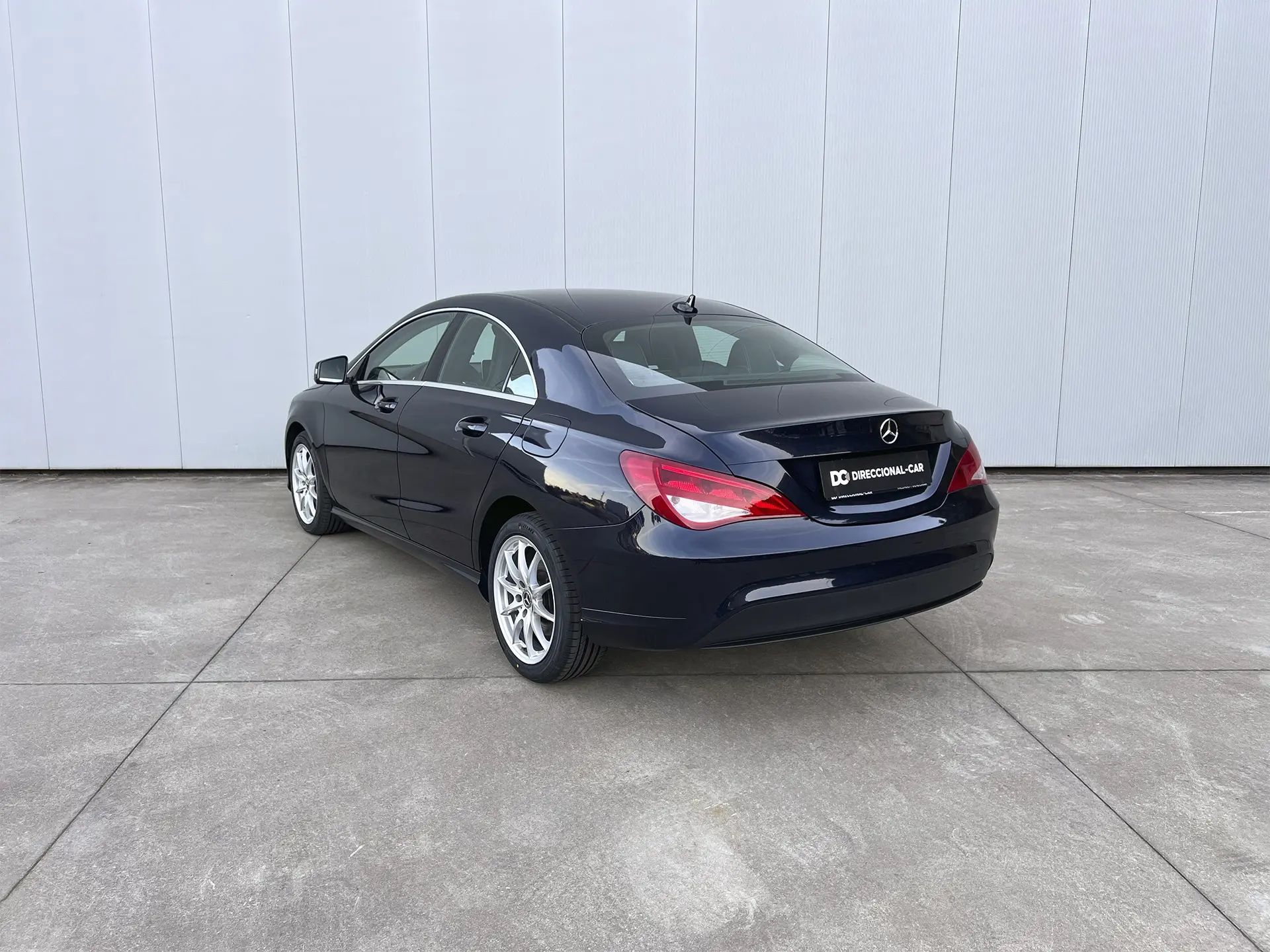 Mercedes-Benz CLA 180 d Urban 6