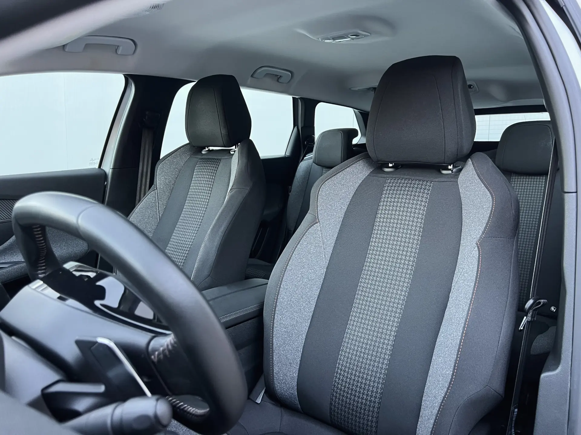 Peugeot 5008 PureTech 130 EAT8 Stop & Start Active Business-Pack 11