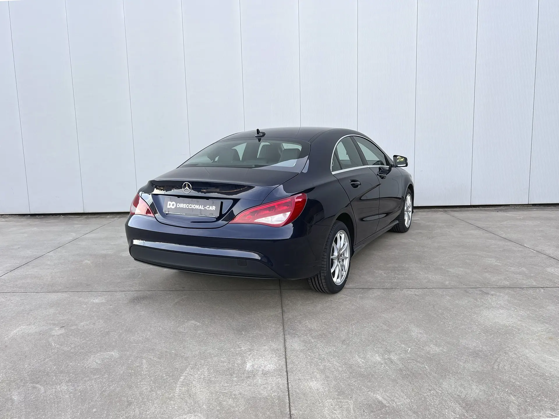 Mercedes-Benz CLA 180 d Urban 4