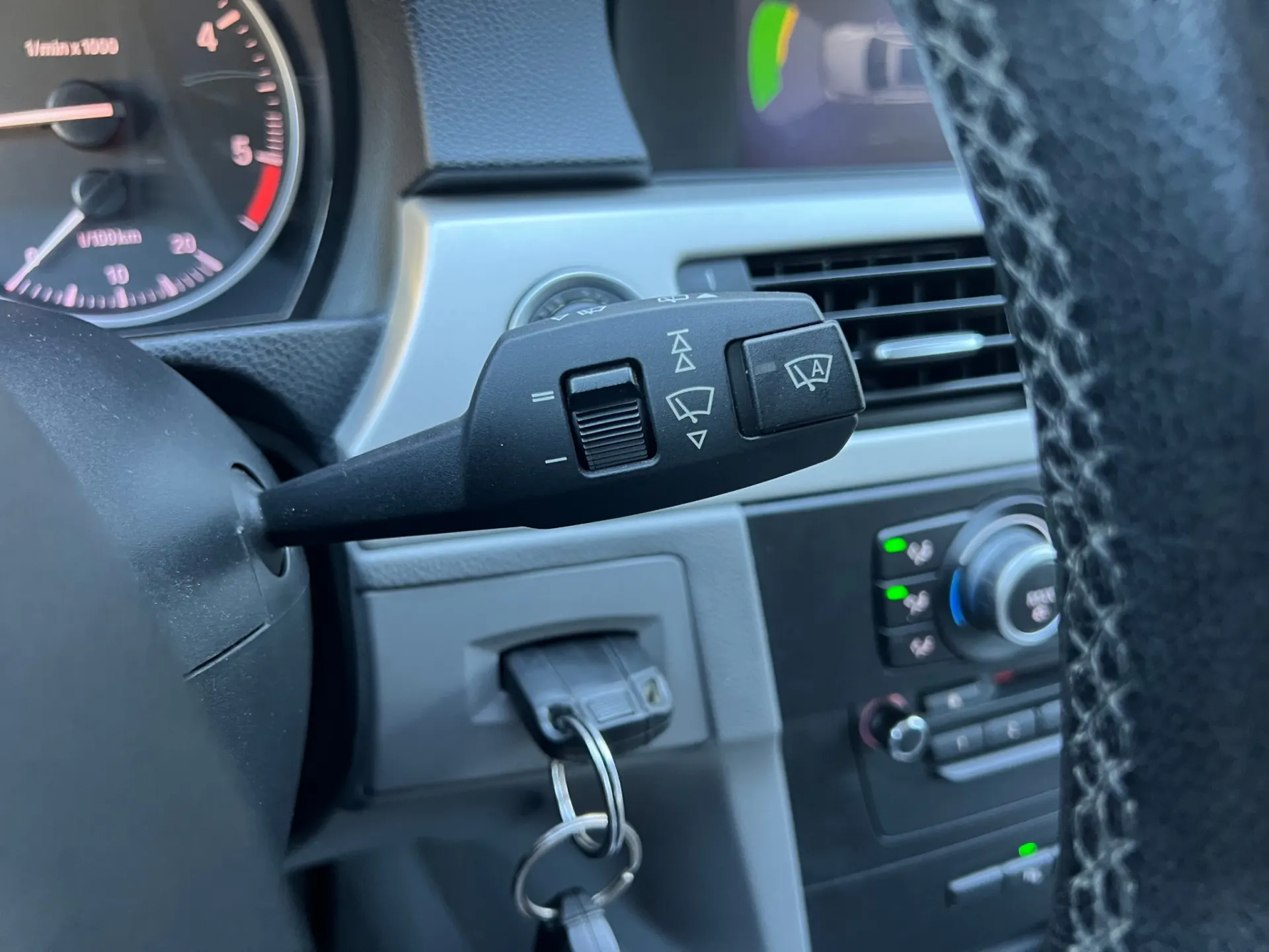 BMW 320 3 TOURING (E91) 10