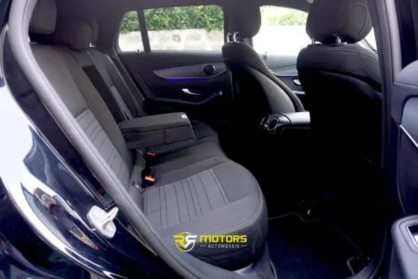 Mercedes-Benz EQC 4 Matic 17