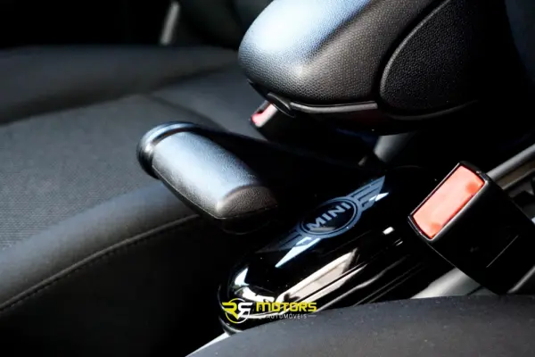 MINI Countryman Chili Pack 16