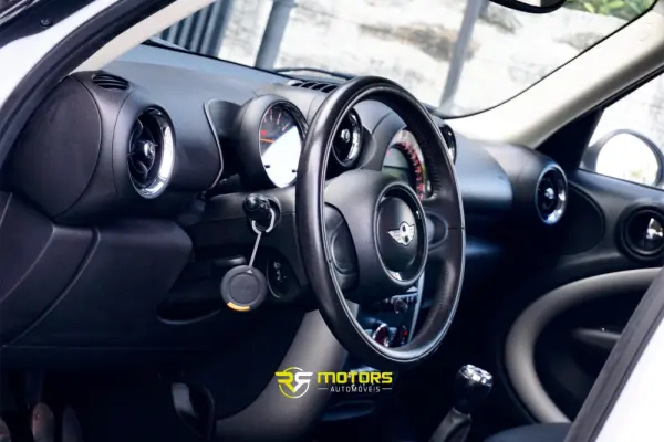 MINI Countryman Chili Pack 8