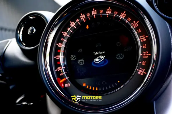 MINI Countryman Chili Pack 18
