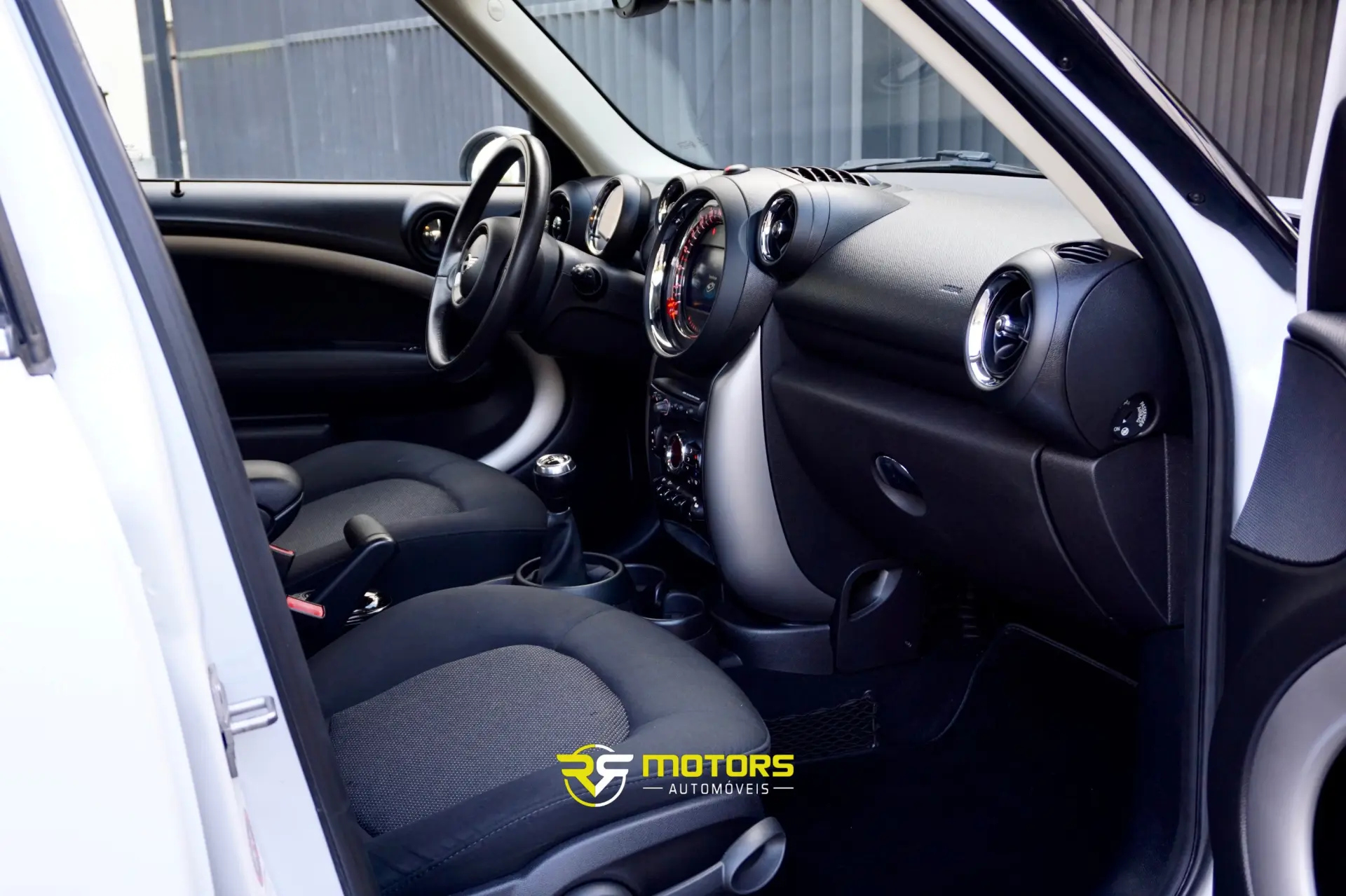 MINI Countryman Chili Pack 12