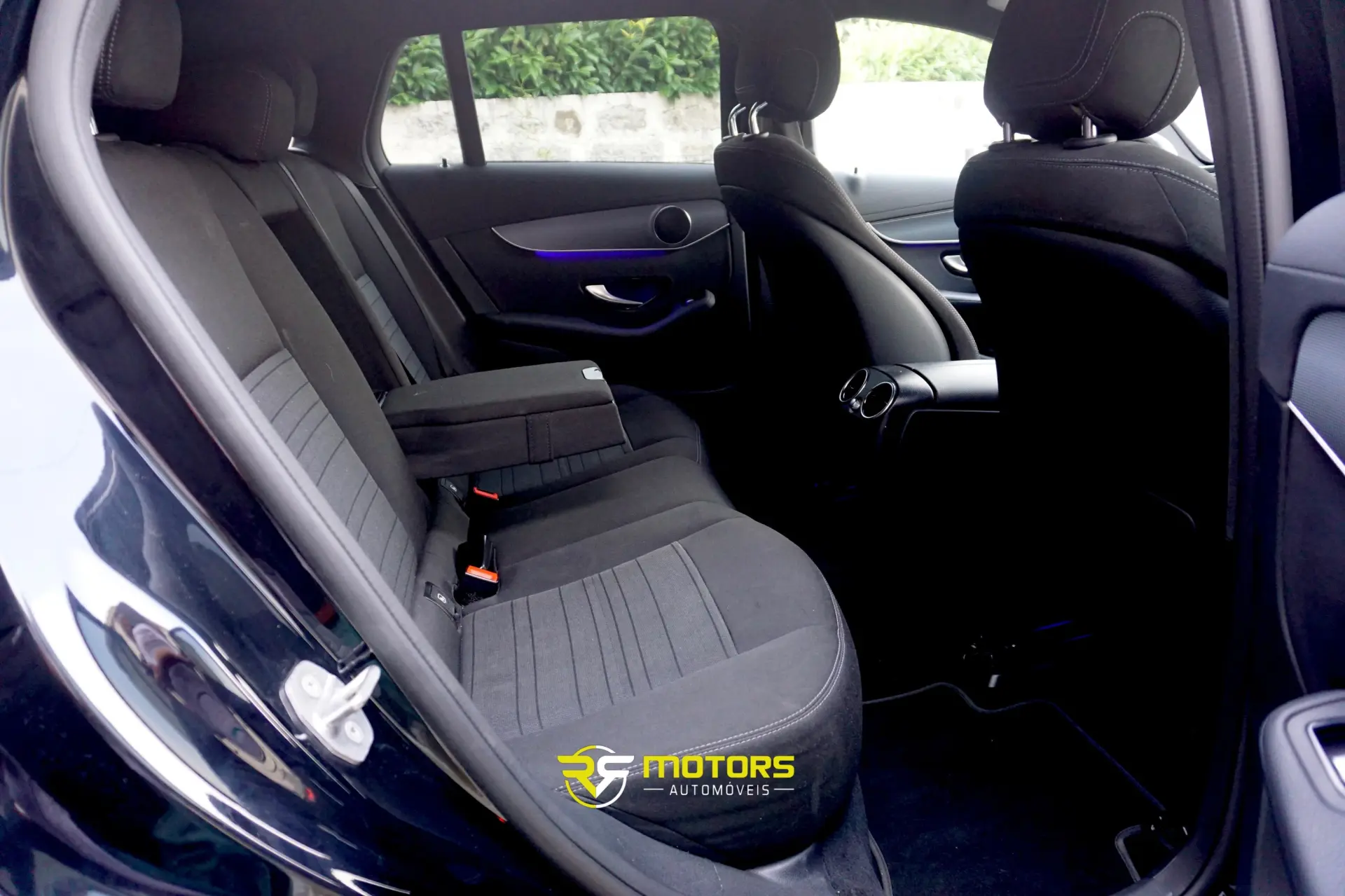 Mercedes-Benz EQC 4 Matic 17