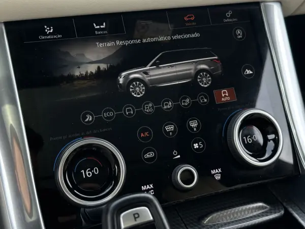Land Rover Range Rover Sport P400e SE 28