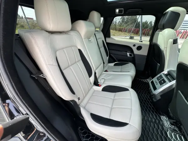 Land Rover Range Rover Sport P400e SE 19
