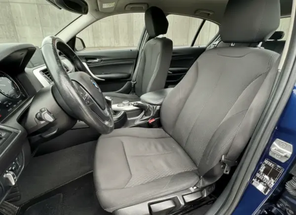BMW 114 d Line Sport 9