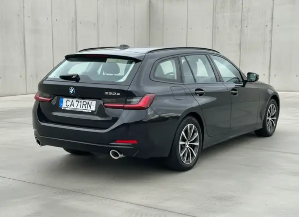 BMW 330 e Touring xDrive Aut. 4