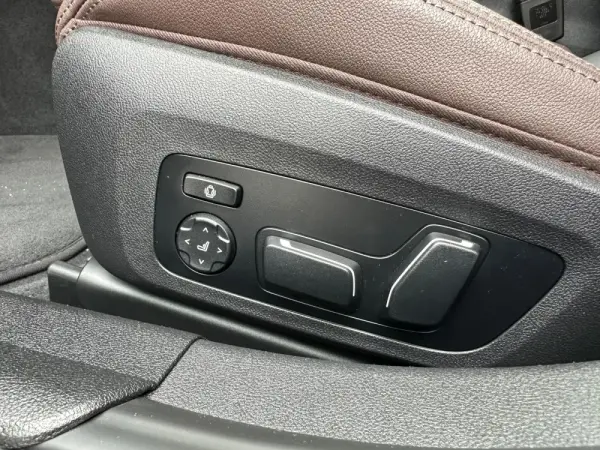 BMW 330 e Touring xDrive Aut. 14