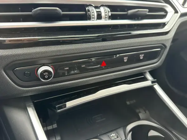 BMW 330 e Touring xDrive Aut. 27