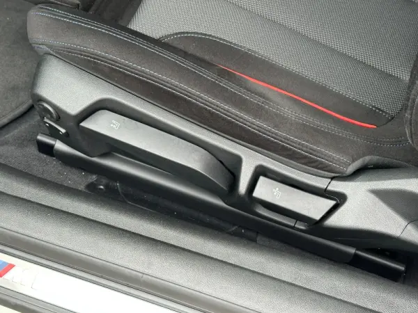 BMW 420 d xDrive Coupe M Sport 32