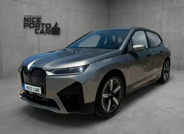 BMW iX xDrive 40 1
