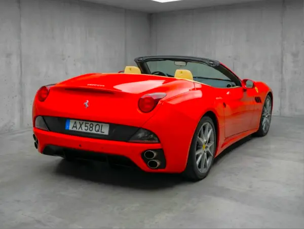 Ferrari California 4.3 V8 4