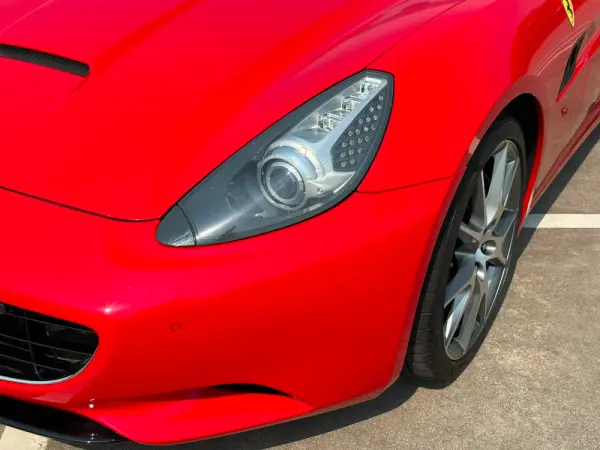 Ferrari California 4.3 V8 8