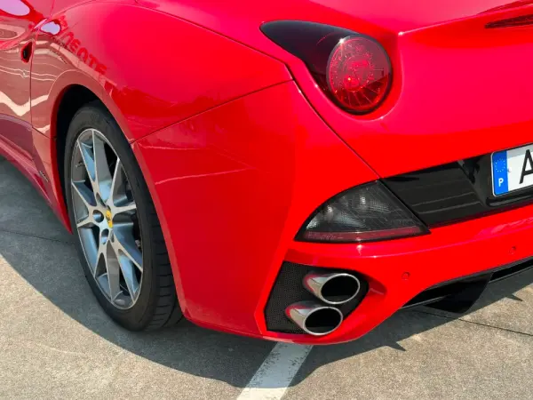 Ferrari California 4.3 V8 19