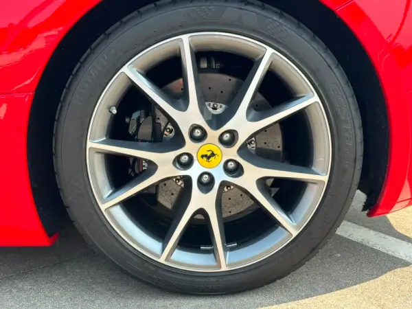 Ferrari California 4.3 V8 26
