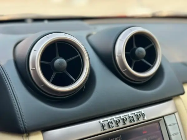 Ferrari California 4.3 V8 56