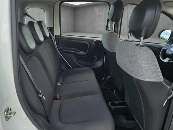 Fiat Panda 1.0 Hybrid City Life 10