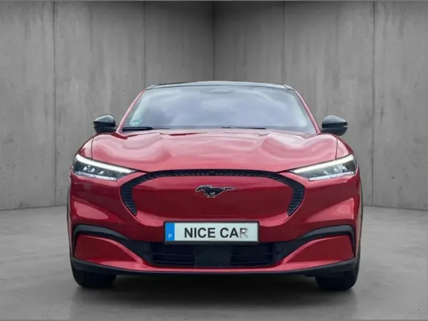 Ford Mustang Mach-E 98.7 kWh Premium 2