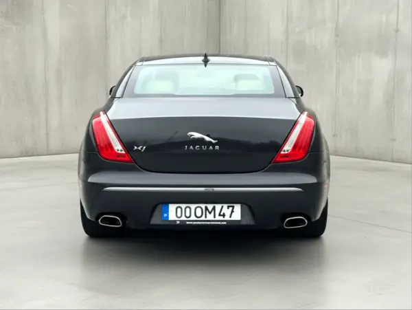 Jaguar XJ 3.0 D V6 Premium Luxury 6