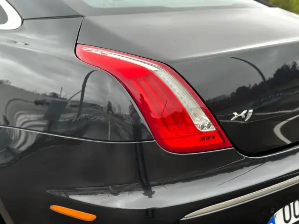 Jaguar XJ 3.0 D V6 Premium Luxury 8