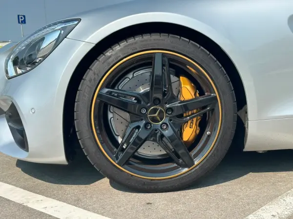Mercedes-Benz AMG GT Roadster 11