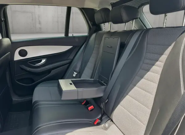 Mercedes-Benz E 220 d Avantgarde 12