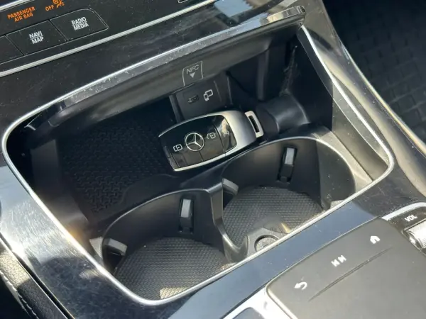 Mercedes-Benz E 220 d Avantgarde 19