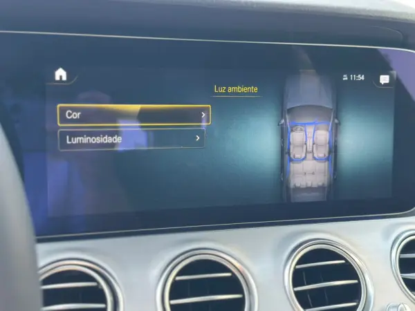 Mercedes-Benz E 220 d Avantgarde 23