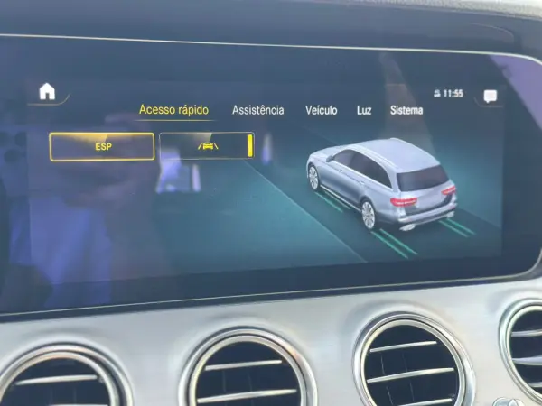 Mercedes-Benz E 220 d Avantgarde 26