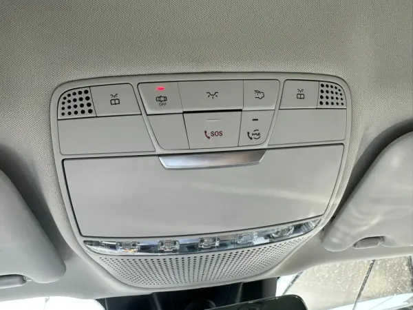 Mercedes-Benz E 220 d Avantgarde 34